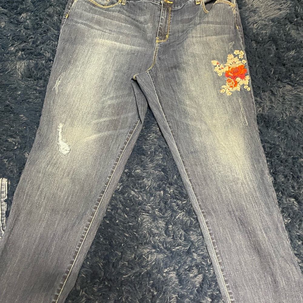 Chico's Blue Straight Leg Jeans with Floral Embroidery